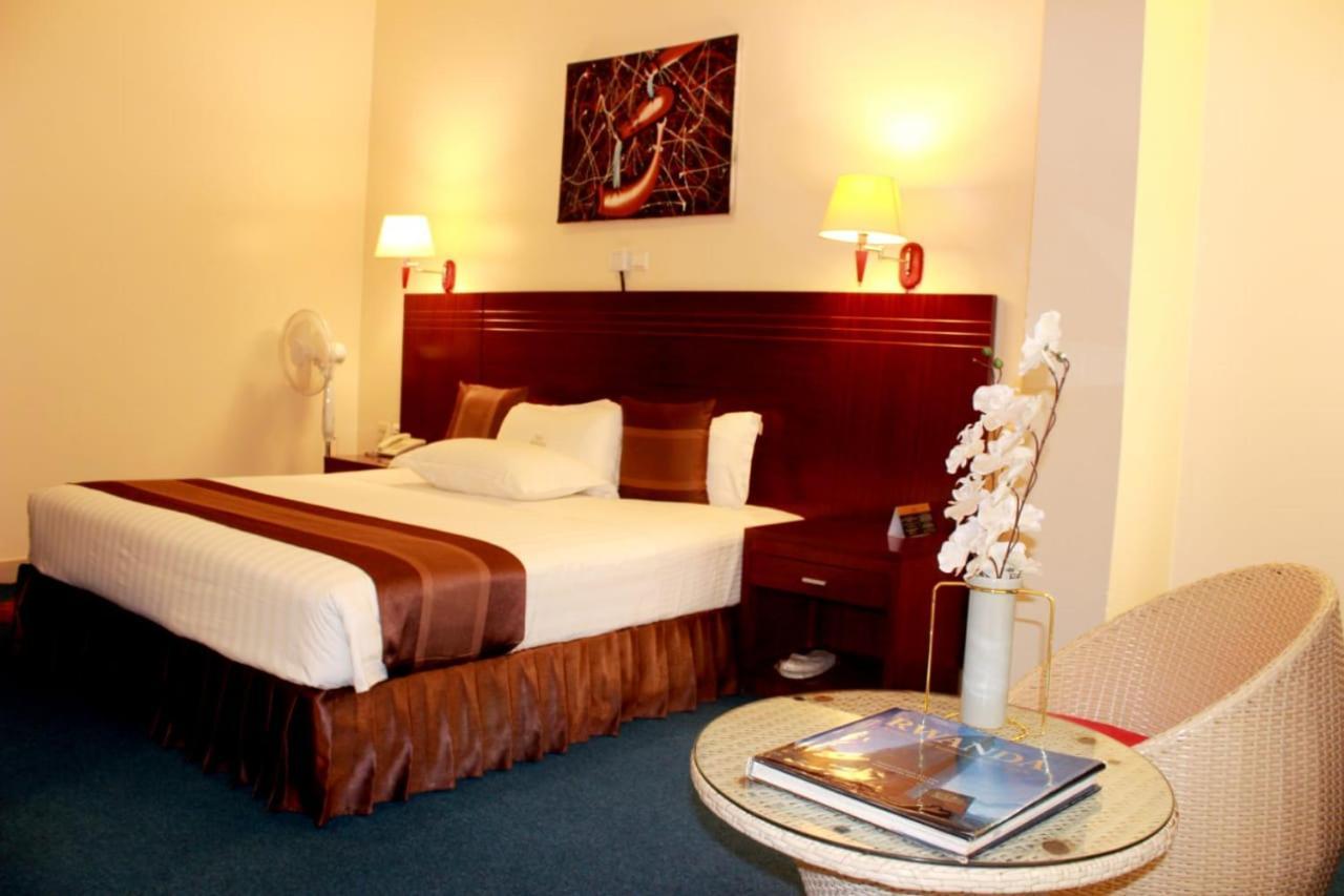 Nobleza Hotel Κιγκάλι Εξωτερικό φωτογραφία
