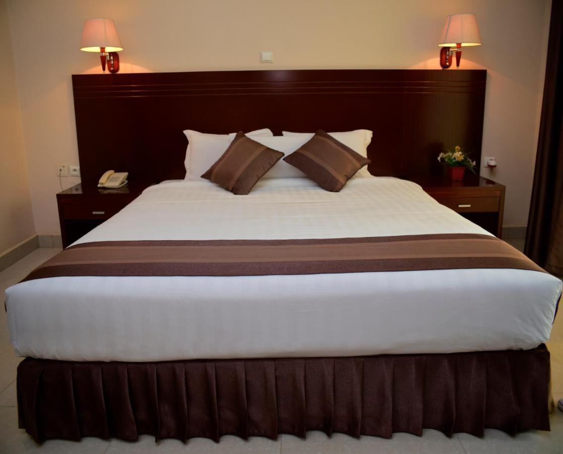 Nobleza Hotel Κιγκάλι Εξωτερικό φωτογραφία